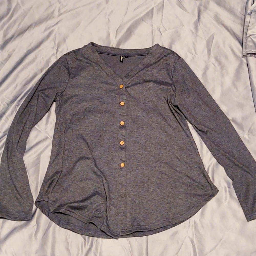 Long sleeve blue button up shirt